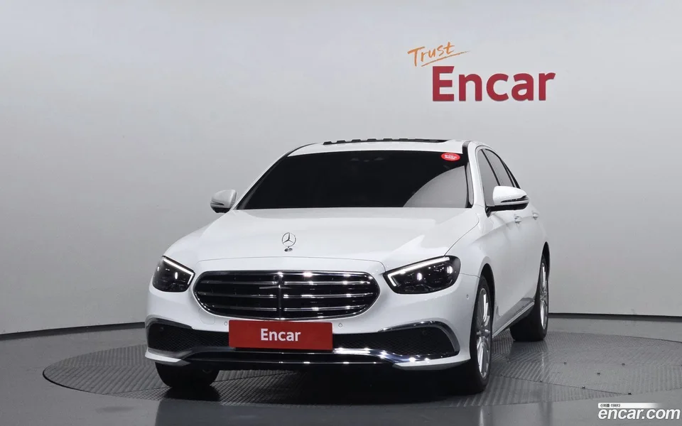 Mercedes-Benz E-Class E250 2023 — миниатюра 3