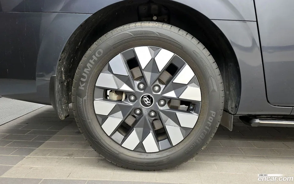 Hyundai Staria 9 2022 — миниатюра 5