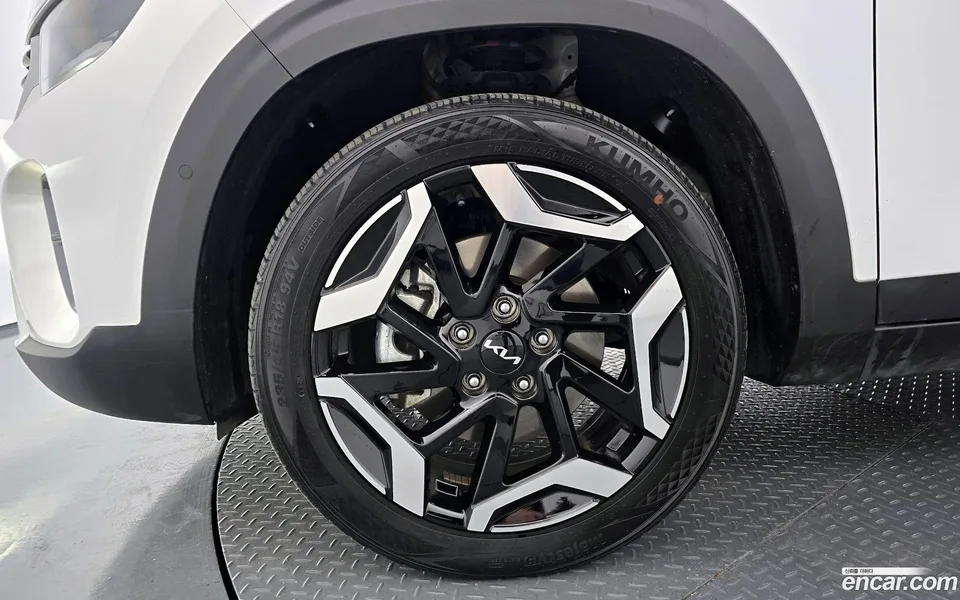 Kia Seltos 1.6 2WD 2024 — миниатюра 5