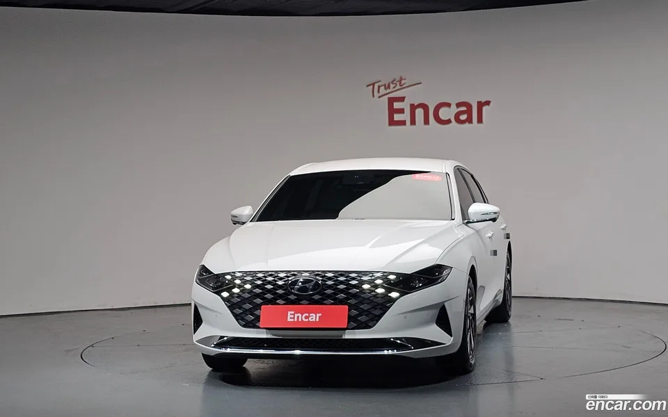 Hyundai Grandeur IG Hybrid 2022 — миниатюра 3
