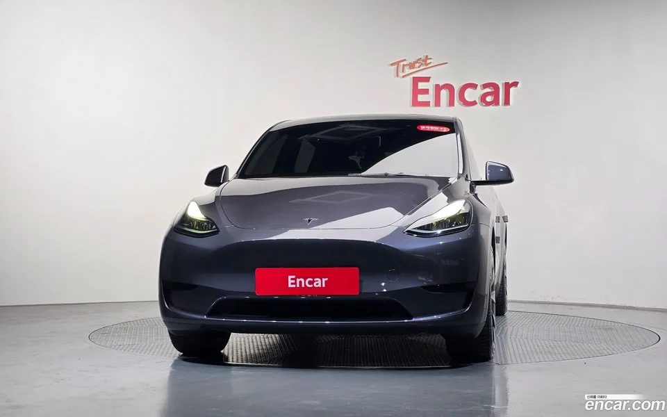 Tesla Model Y RWD 2023 — миниатюра 3