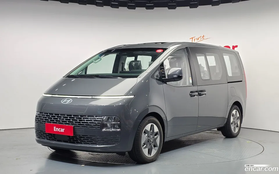 Hyundai Staria 4WD 9 2025 — фото 1, купить с доставкой в Москву