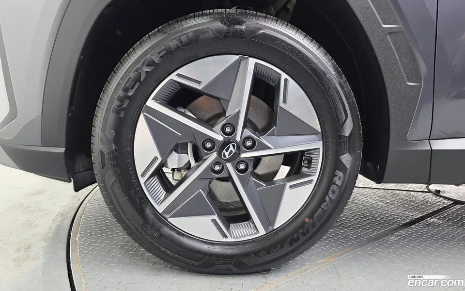 Hyundai Tucson NX4 1.6 2WD 2024 — миниатюра 2