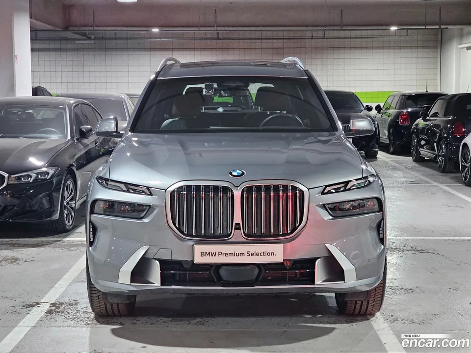 BMW X7 xDrive 40i 6 2025 — миниатюра 3