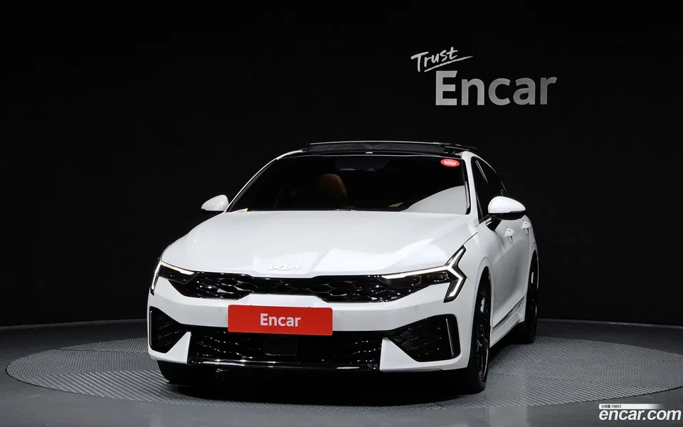 Kia K5 Hybrid 2023 — миниатюра 3
