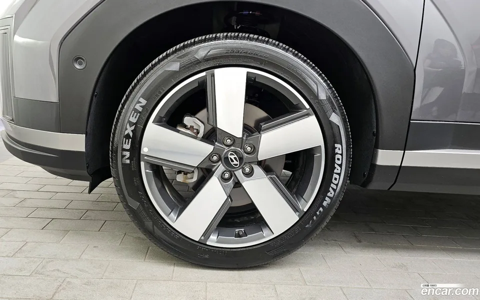Hyundai SantaFe 2.5T 2WD 2024 — миниатюра 2