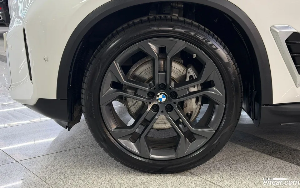 BMW X5 xDrive 40d xLine 2024 — миниатюра 2