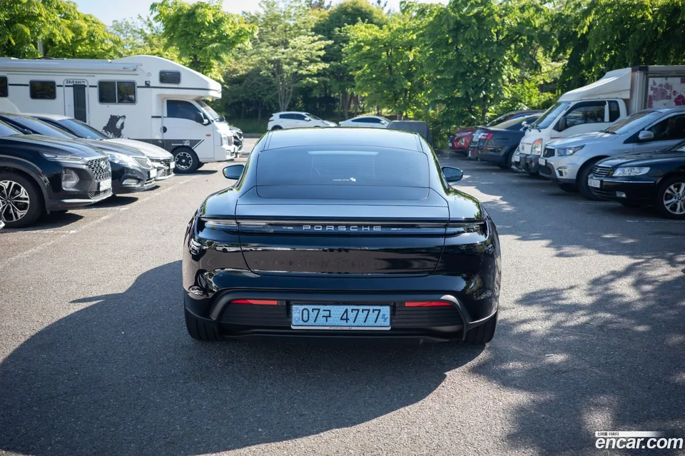 Porsche Taycan 2026 — миниатюра 4