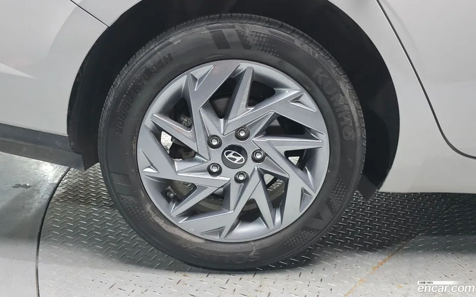 Hyundai Avante CN7 1.6 2023 — миниатюра 2