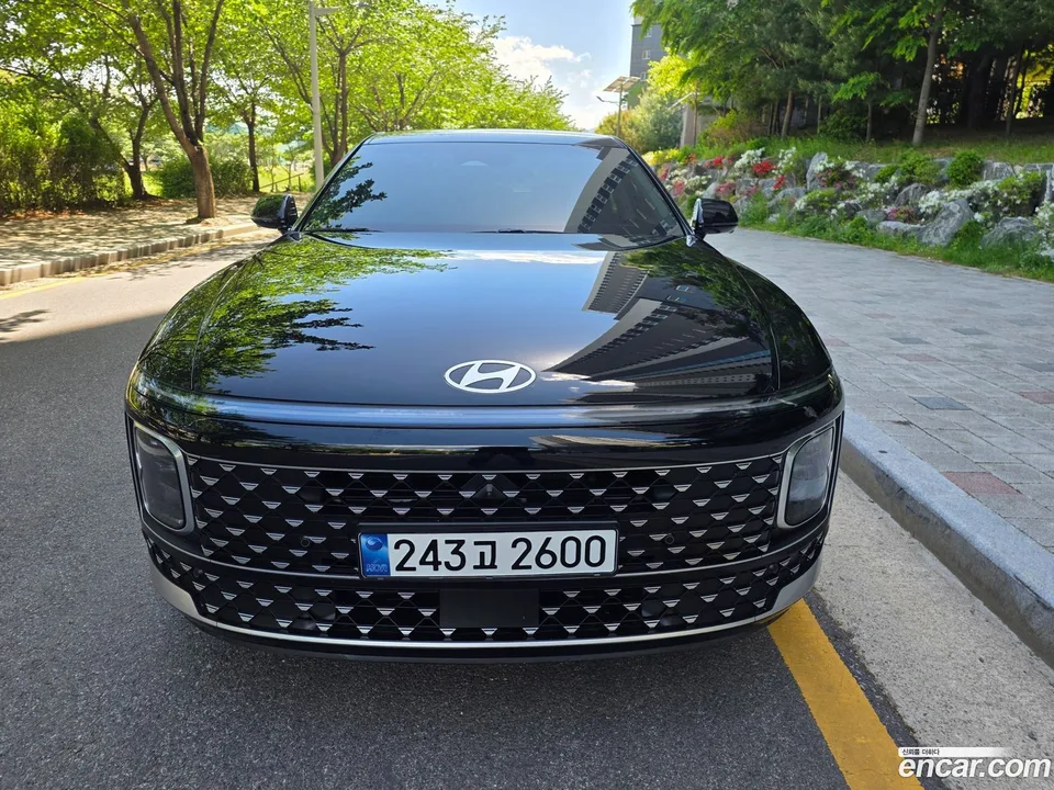 Hyundai Grandeur Hybrid 2024 — миниатюра 3