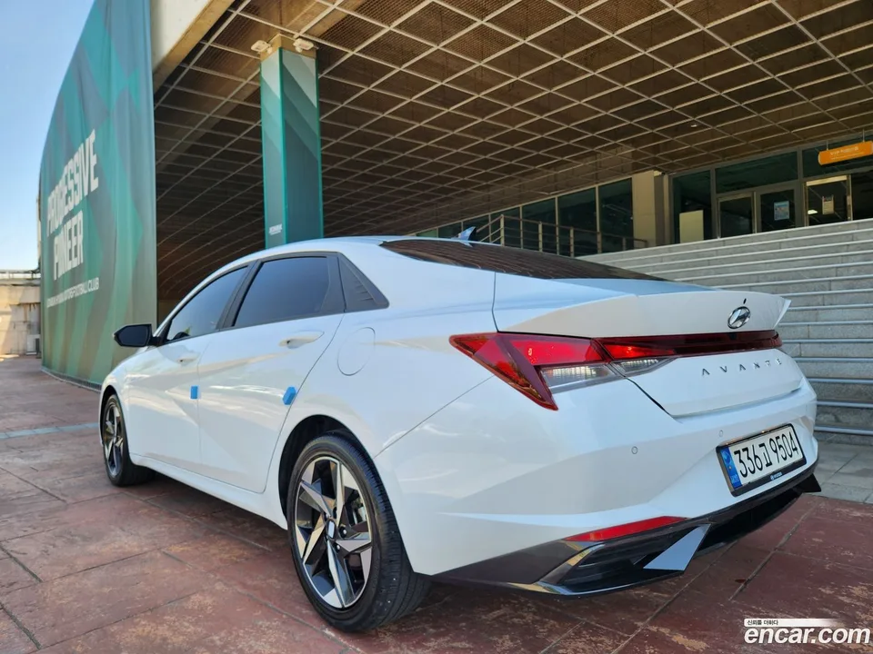 Hyundai Avante 1.6 2022 — миниатюра 2
