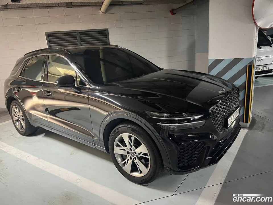 Genesis GV70 2.2 2WD 2022 — фото 1, купить с доставкой в Москву