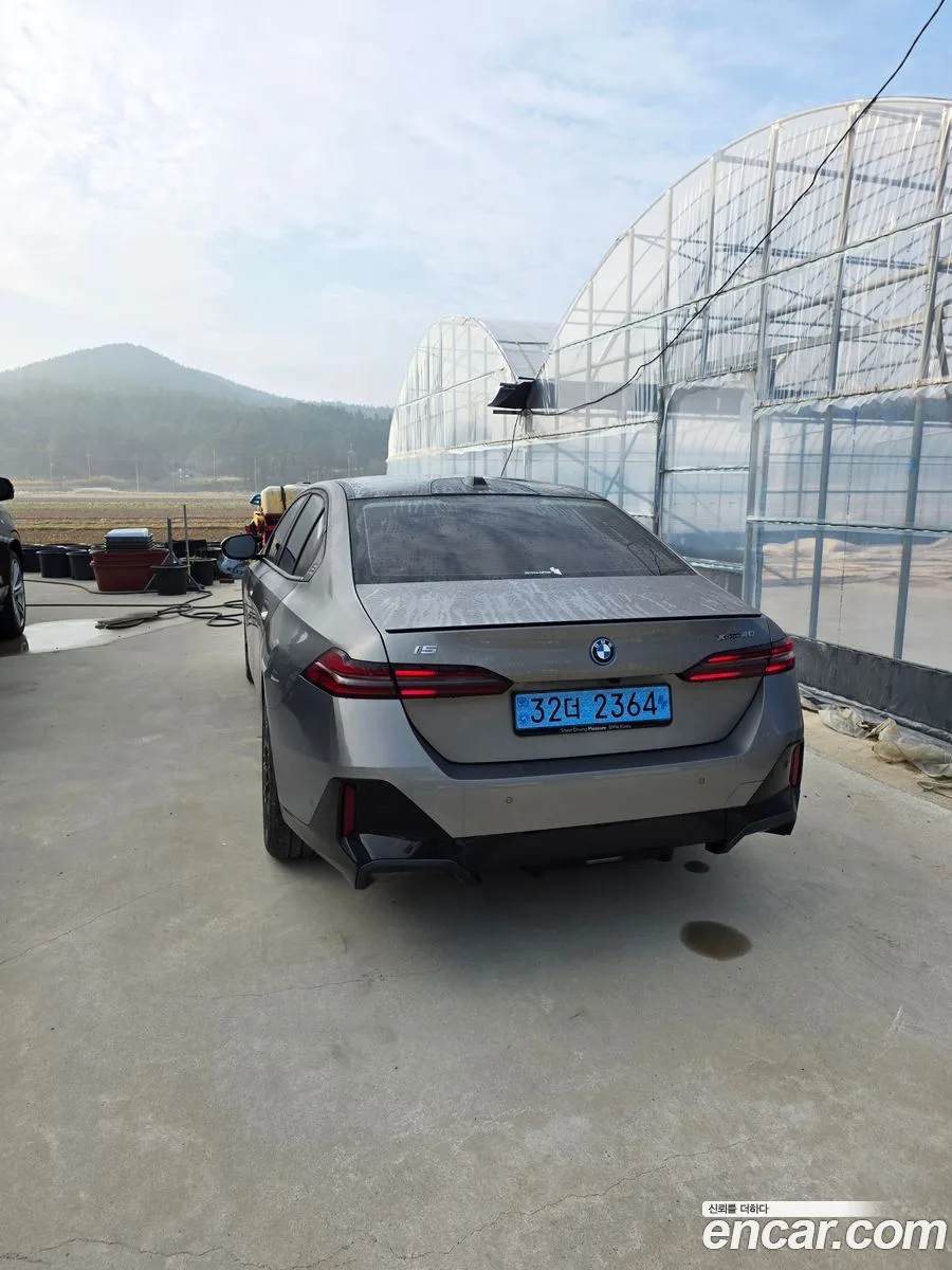 BMW i5 xDrive 40 M 2025 — миниатюра 2