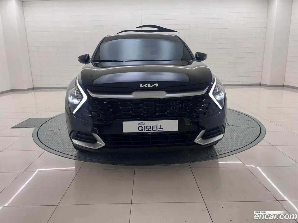 Kia Sportage 1.6 2WD 2022 — фото 1, купить с доставкой в Москву