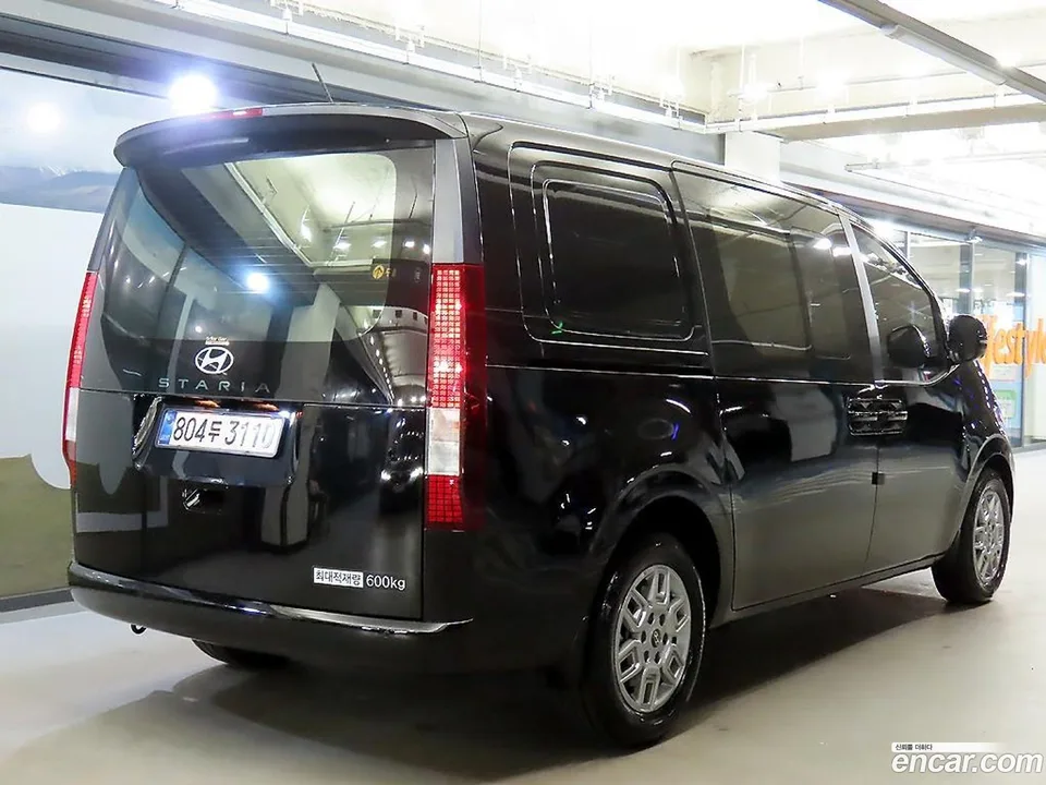 Hyundai Staria 5 2025 — миниатюра 4