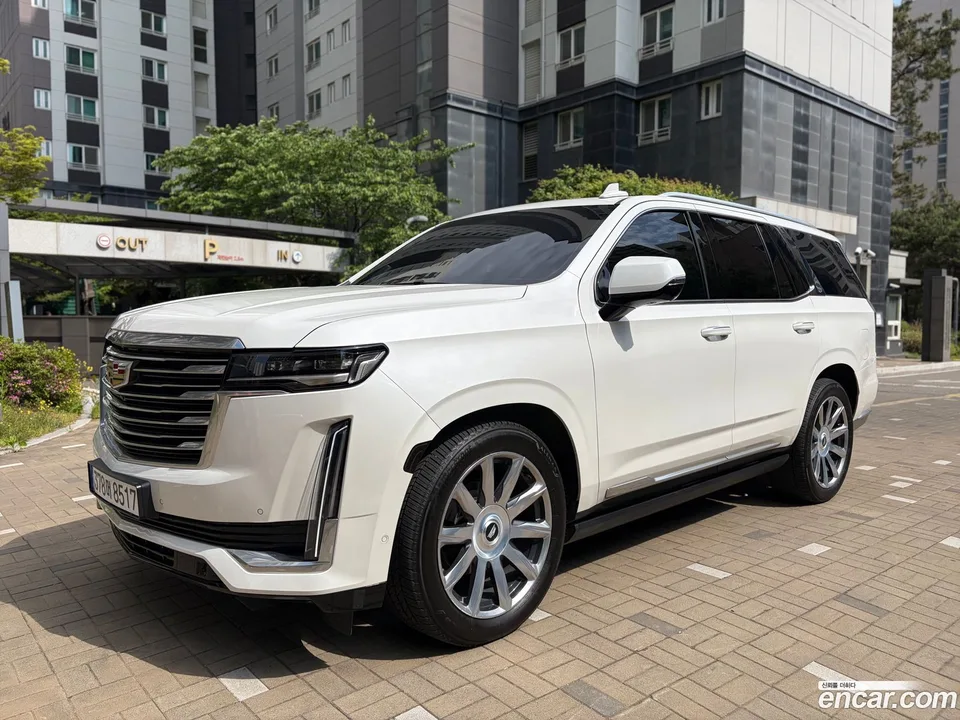 Cadillac Escalade 6.2 2022 — миниатюра 2