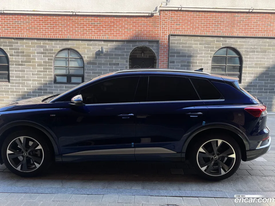 Audi Q4 e-tron 40 2022 — миниатюра 5