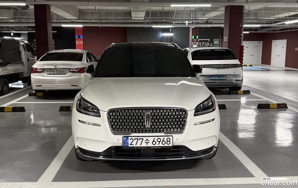 Lincoln Corsair 2.0 AWD 2022 — миниатюра 3