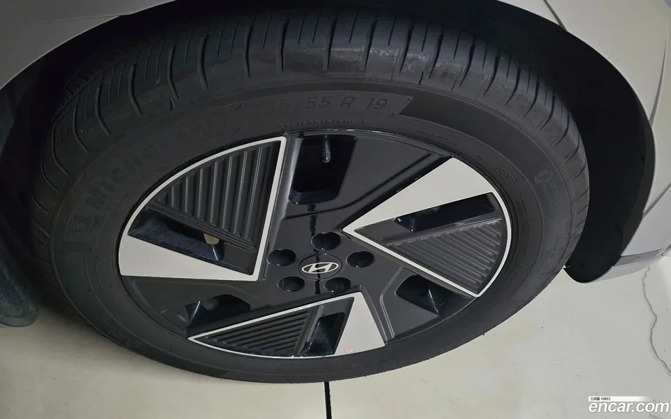 Hyundai Ioniq 5 2024 — миниатюра 2