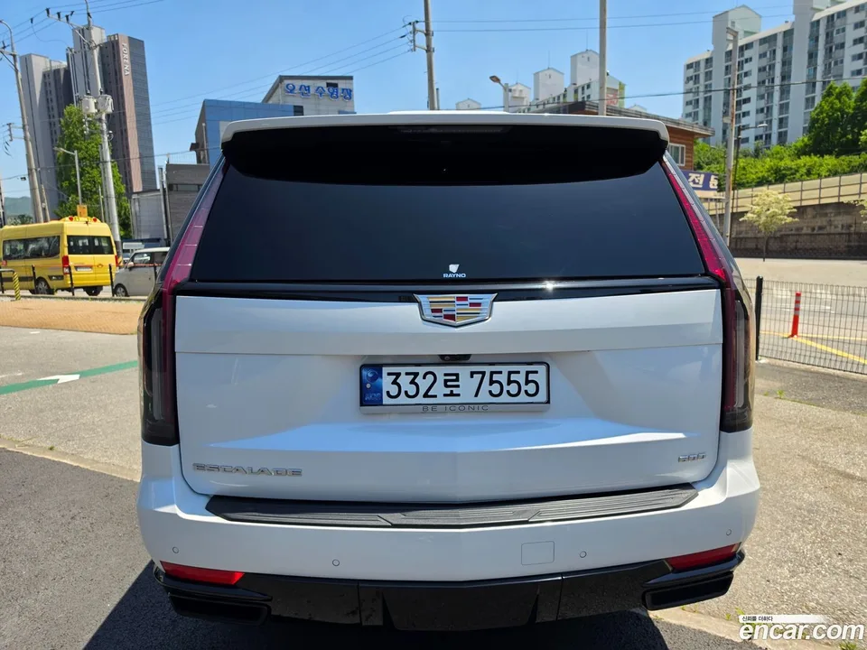 Cadillac Escalade 6.2 2023 — миниатюра 4