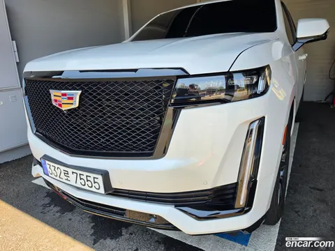 Cadillac Escalade 2023 buy in Moscow