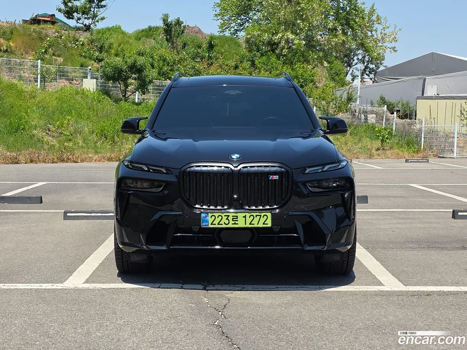 BMW X7 M60i xDrive M 6 2025 — миниатюра 3