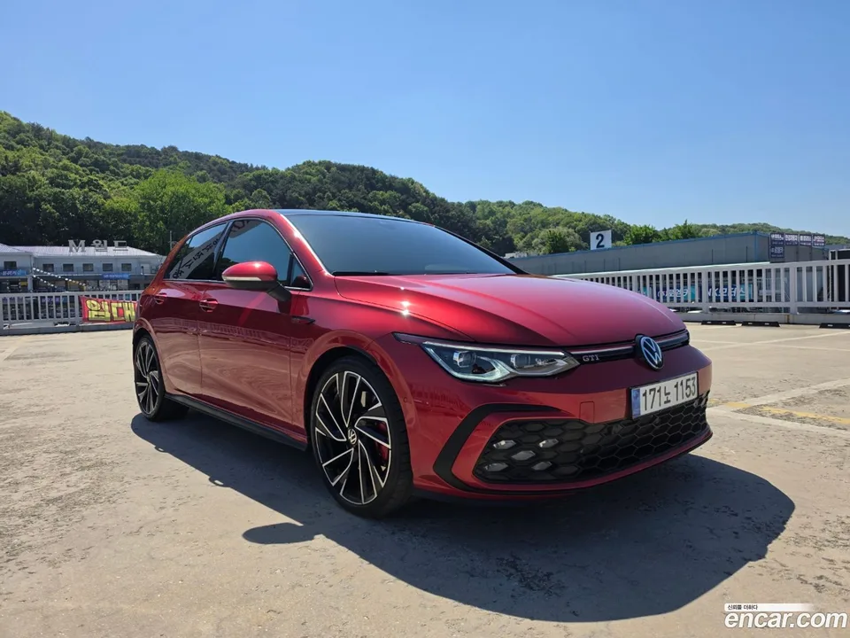 Volkswagen Golf 2.0 GTI 2024 — миниатюра 3