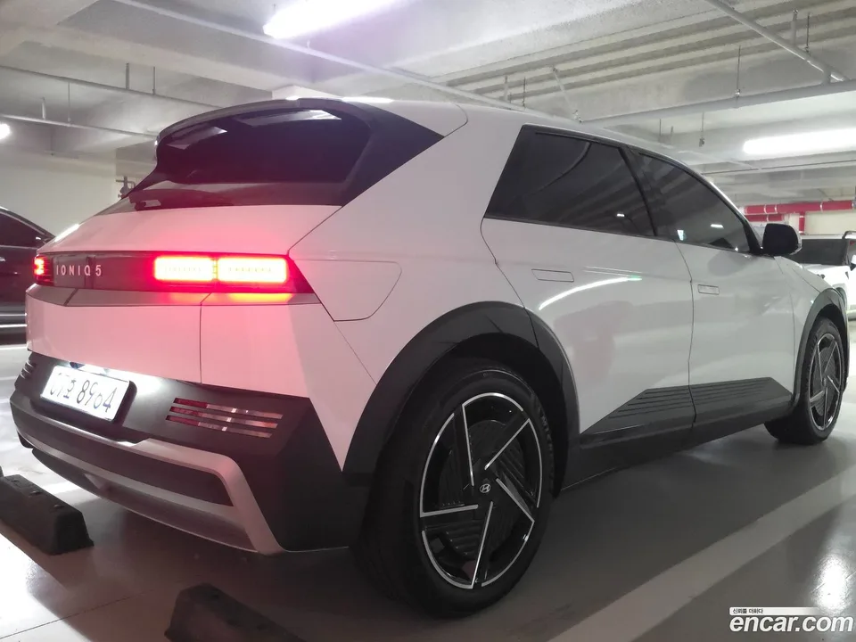 Hyundai Ioniq 5 2025 — миниатюра 2