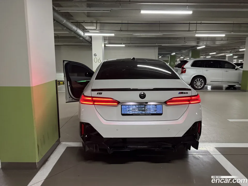 BMW i5 M60 xDrive 2024 — миниатюра 3