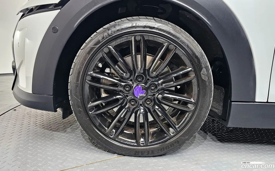 MINI Cooper S 2024 — миниатюра 2