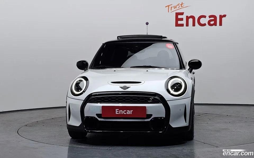 MINI Cooper S 2024 — миниатюра 3