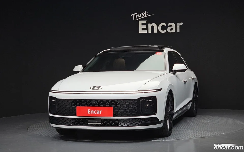 Hyundai Grandeur Hybrid 2023 — миниатюра 3