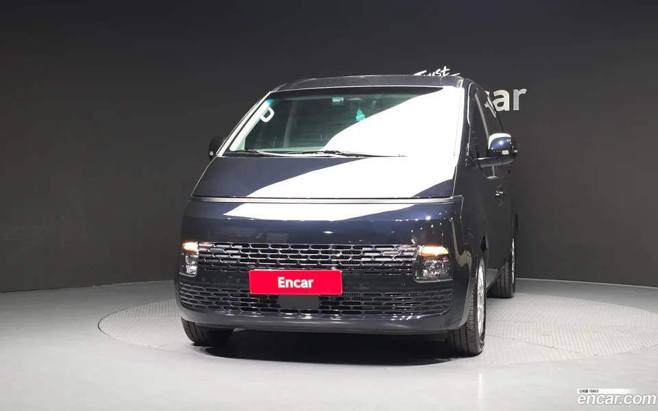 Hyundai Staria 5 2024 — миниатюра 3