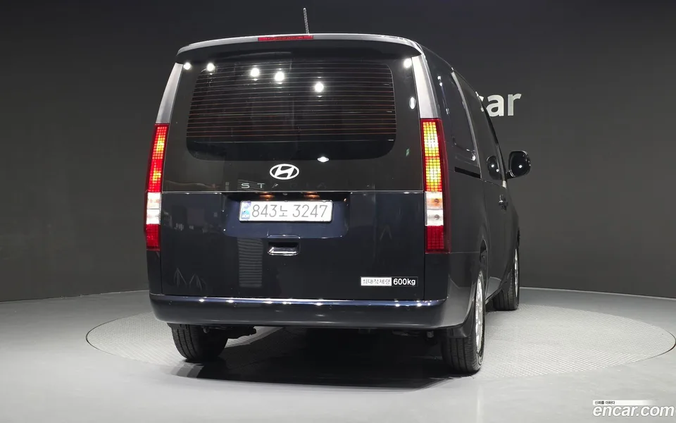 Hyundai Staria 5 2024 — миниатюра 4