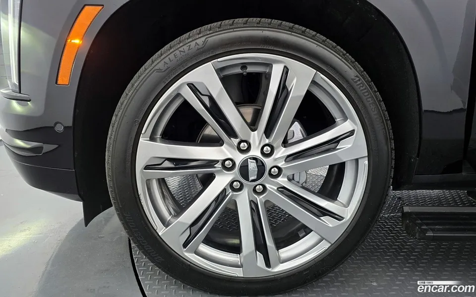 Cadillac Escalade 6.2 2025 — миниатюра 2