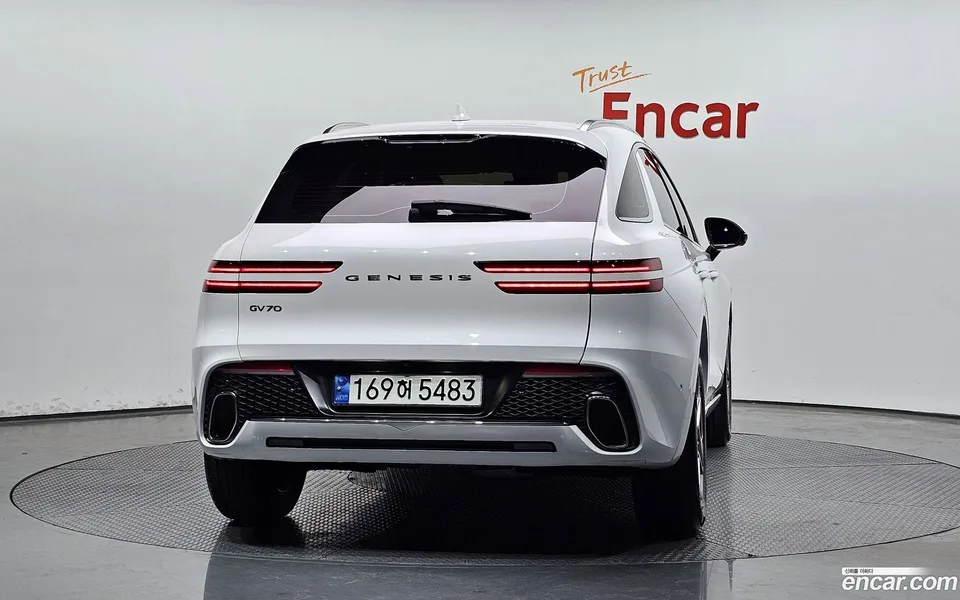 Genesis GV70 2.5T 2WD 2022 — миниатюра 4