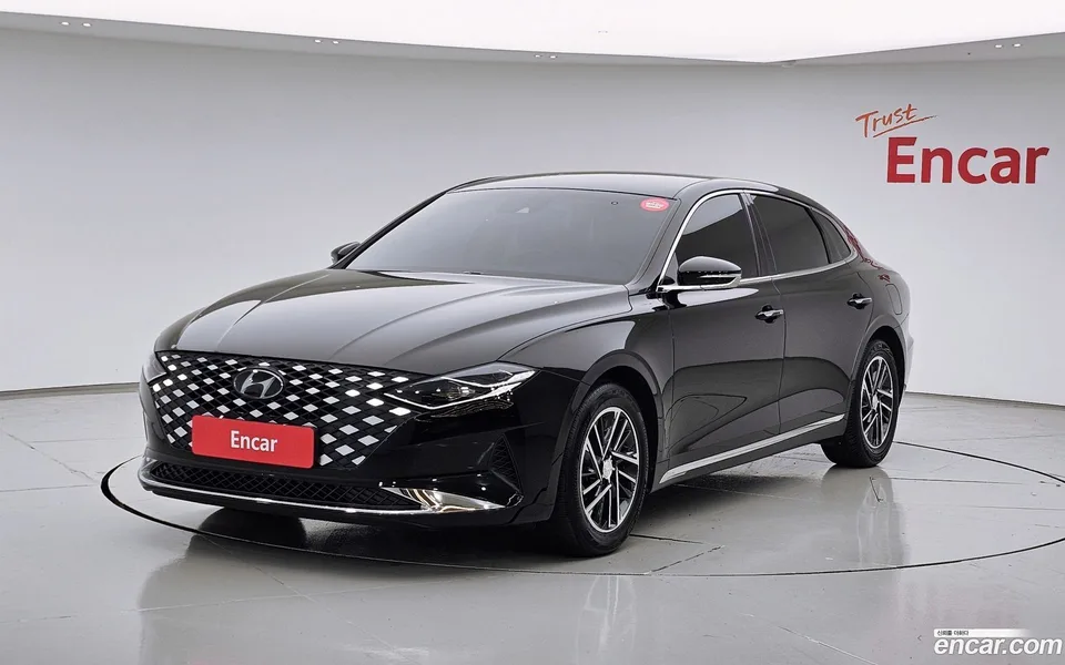 Hyundai Grandeur IG 2.5 2022 — фото 1, купить с доставкой в Москву