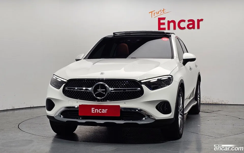 Mercedes-Benz GLC-Class GLC300 4MATIC 2025 — миниатюра 3