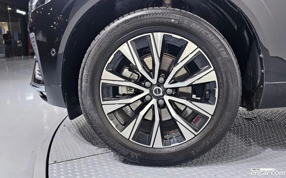 Volvo XC60 B5 2023 — миниатюра 2