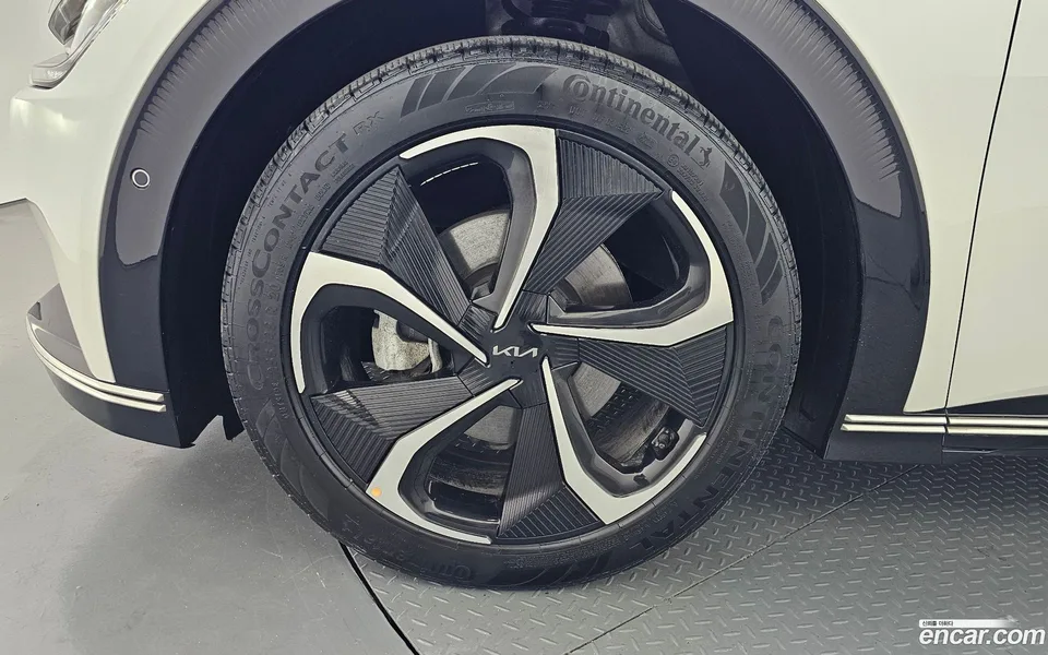 Kia EV6 2022 — миниатюра 5