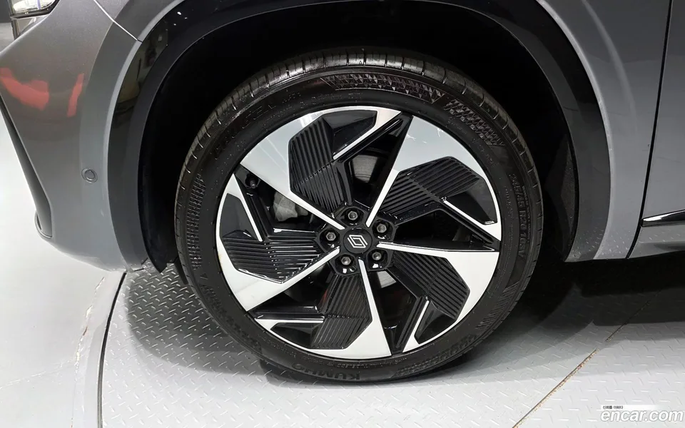 Renault Samsung Grand Koleos 1.5 E-TECH 2WD 2025 — миниатюра 2