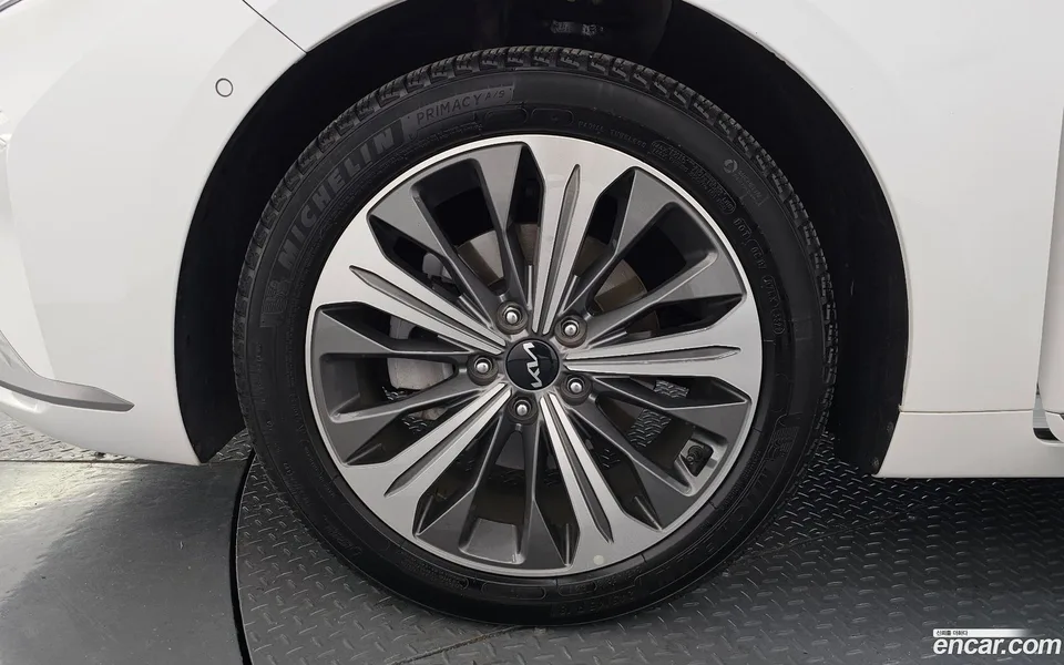 Kia K8 Hybrid 2023 — миниатюра 2