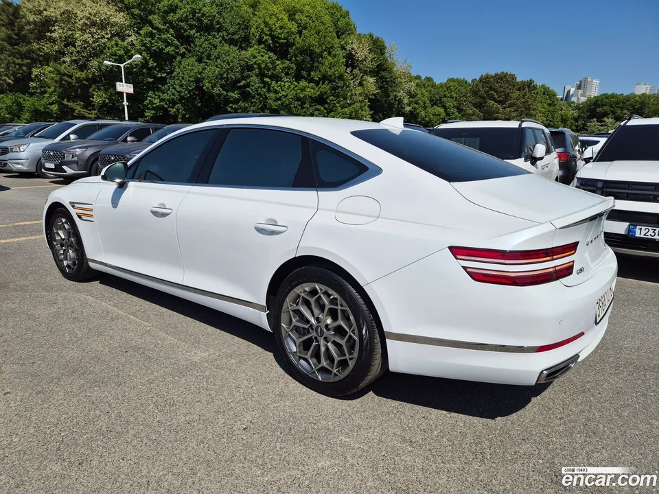 Genesis G80 2.5 AWD 2023 — миниатюра 4