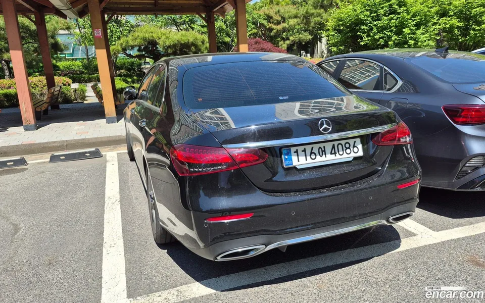 Mercedes-Benz E-Class E250 AMG Line 2023 — миниатюра 3