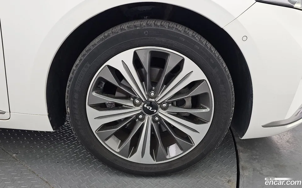 Kia K8 Hybrid 2022 — миниатюра 2