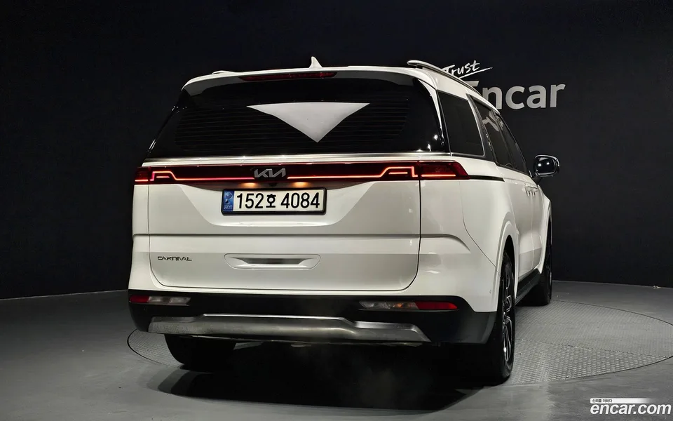 Kia Carnival 9 2022 — миниатюра 4