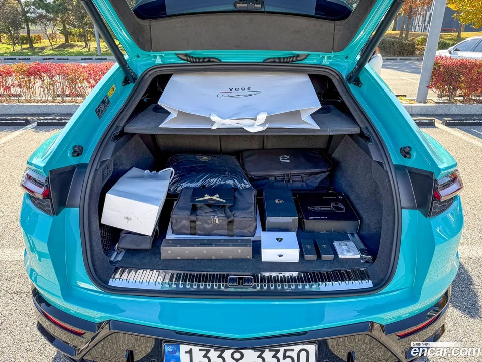 Lamborghini Urus 4.0 V8 SE 2025 — миниатюра 2