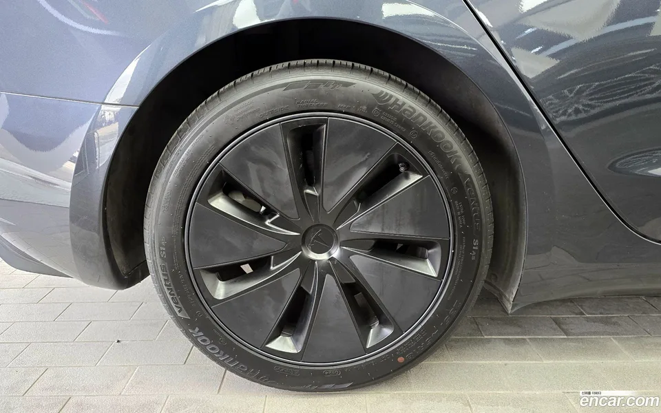 Tesla Model 3 AWD 2024 — миниатюра 2