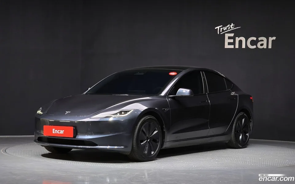Tesla Model 3 AWD 2024 — фото 1, купить с доставкой в Москву