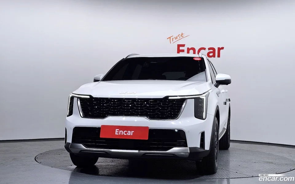 Kia Sorento HEV 1.6 2WD 2023 — миниатюра 3